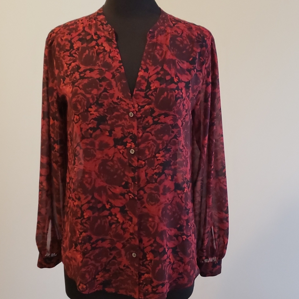 Like New Ann Taylor Red & Black Floral Print Top